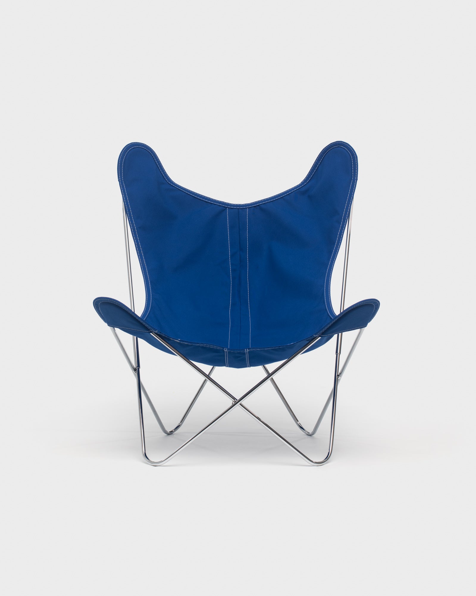 Fauteuil iconique Butterfly - Coton ciel et structure inox - Vue de face