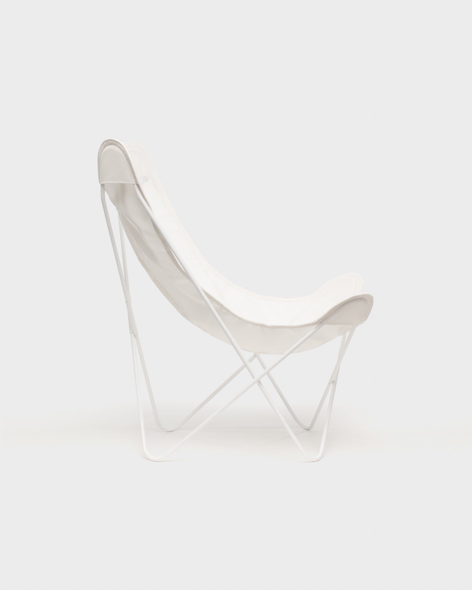 Fauteuil Papillon batyline Ivoire Structure Blanche - Vue de profil