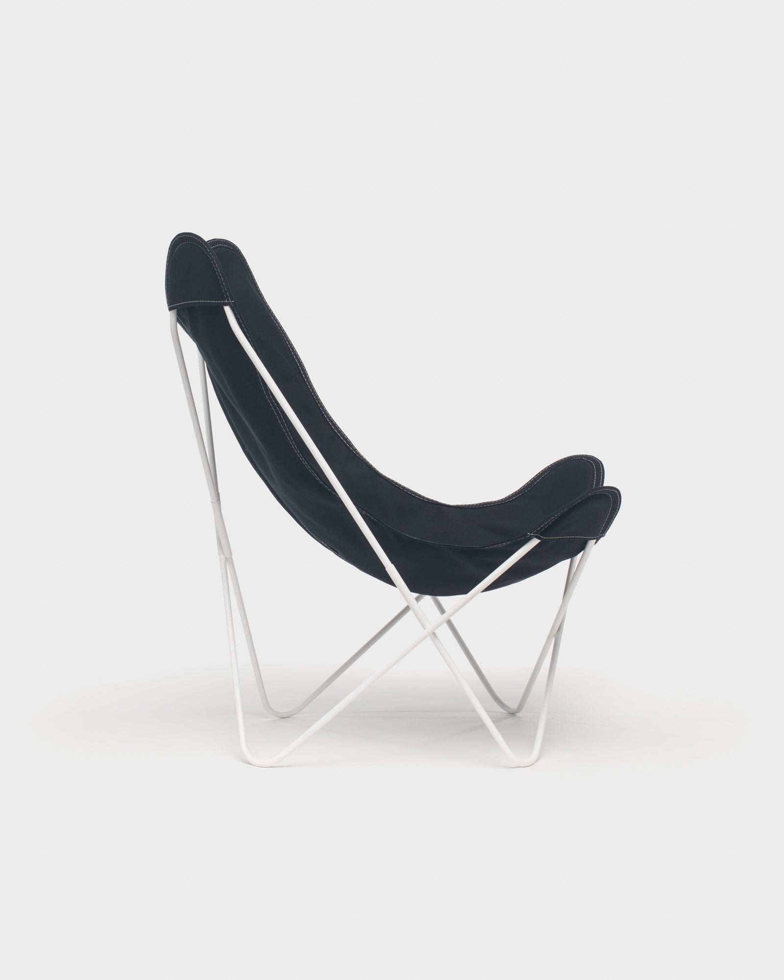 Fauteuil papillon coton Noir Structure Blanche - Vue de profil