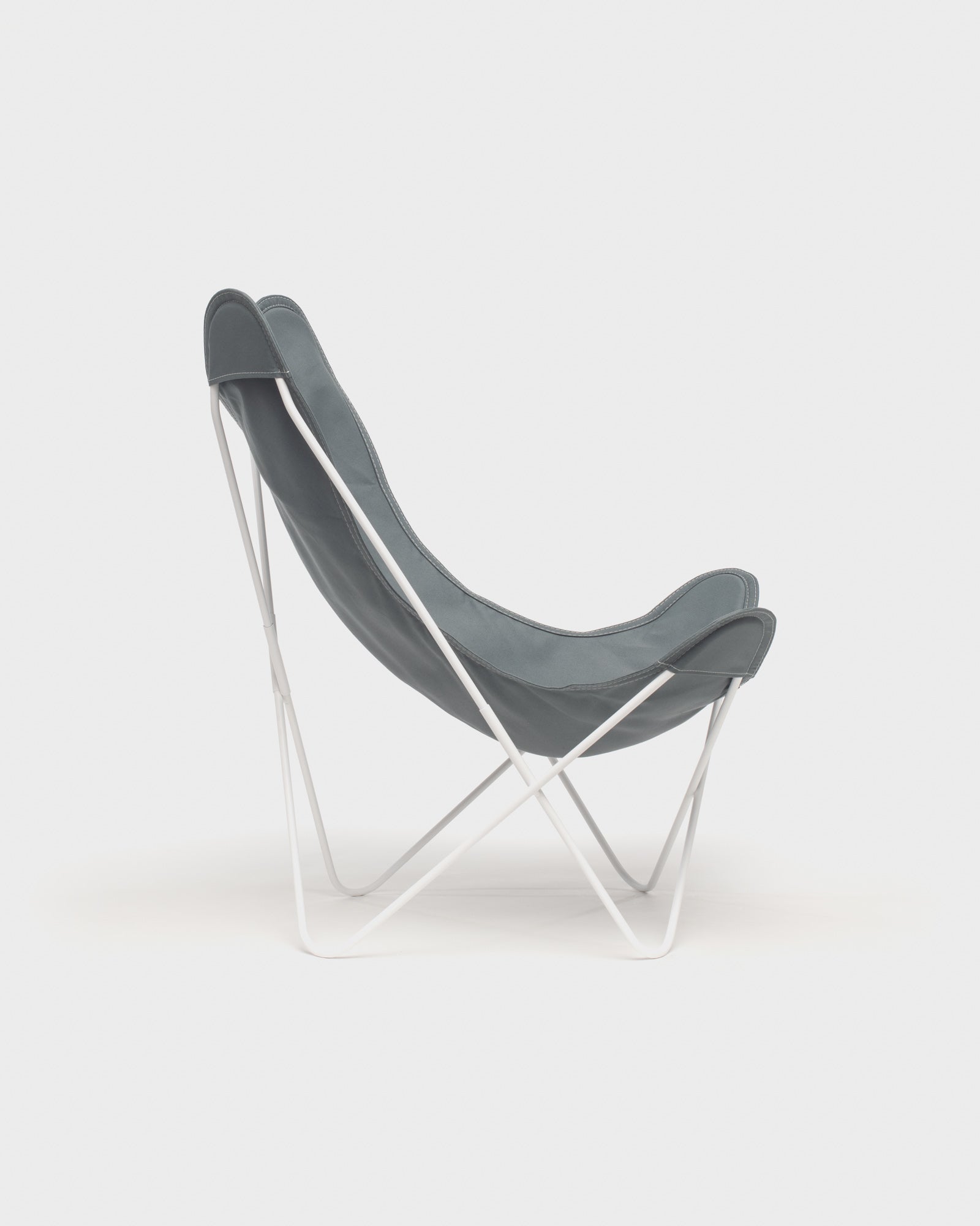 Fauteuil papillon avec une housse en coton 100% de couleur plomb
