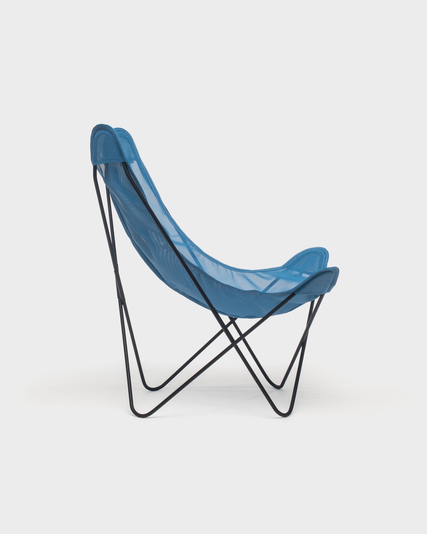 Fauteuil Butterfly batyline Bleu Jean Structure Noire - Vue de profil