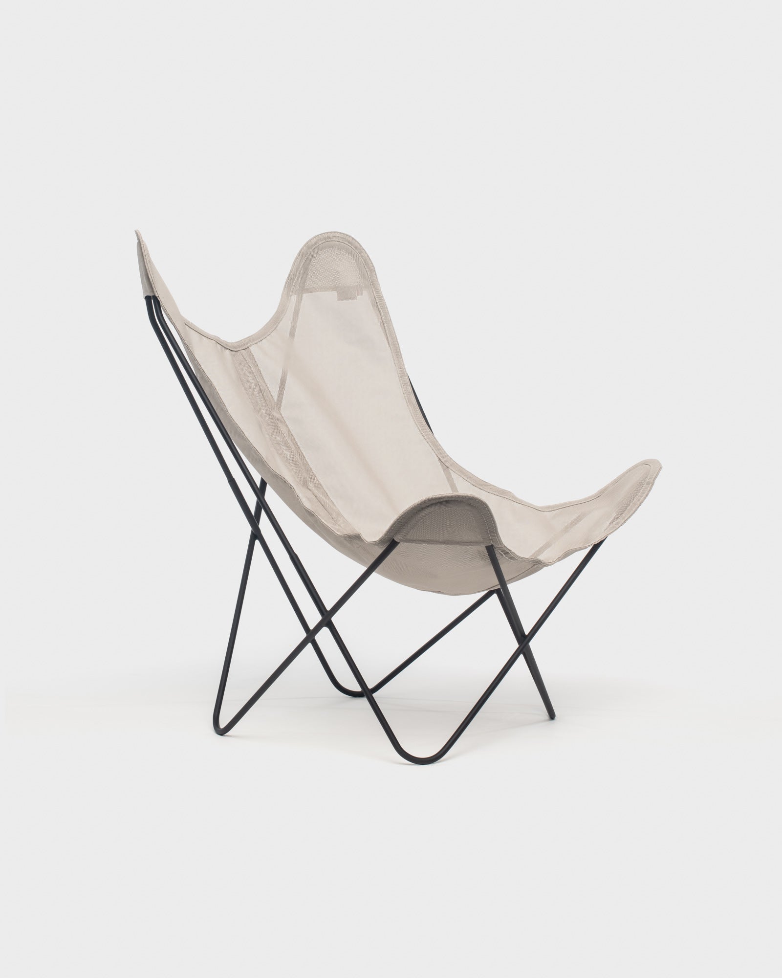 Fauteuil Butterfly batyline Taupe Structure Noire - Vue 3/4