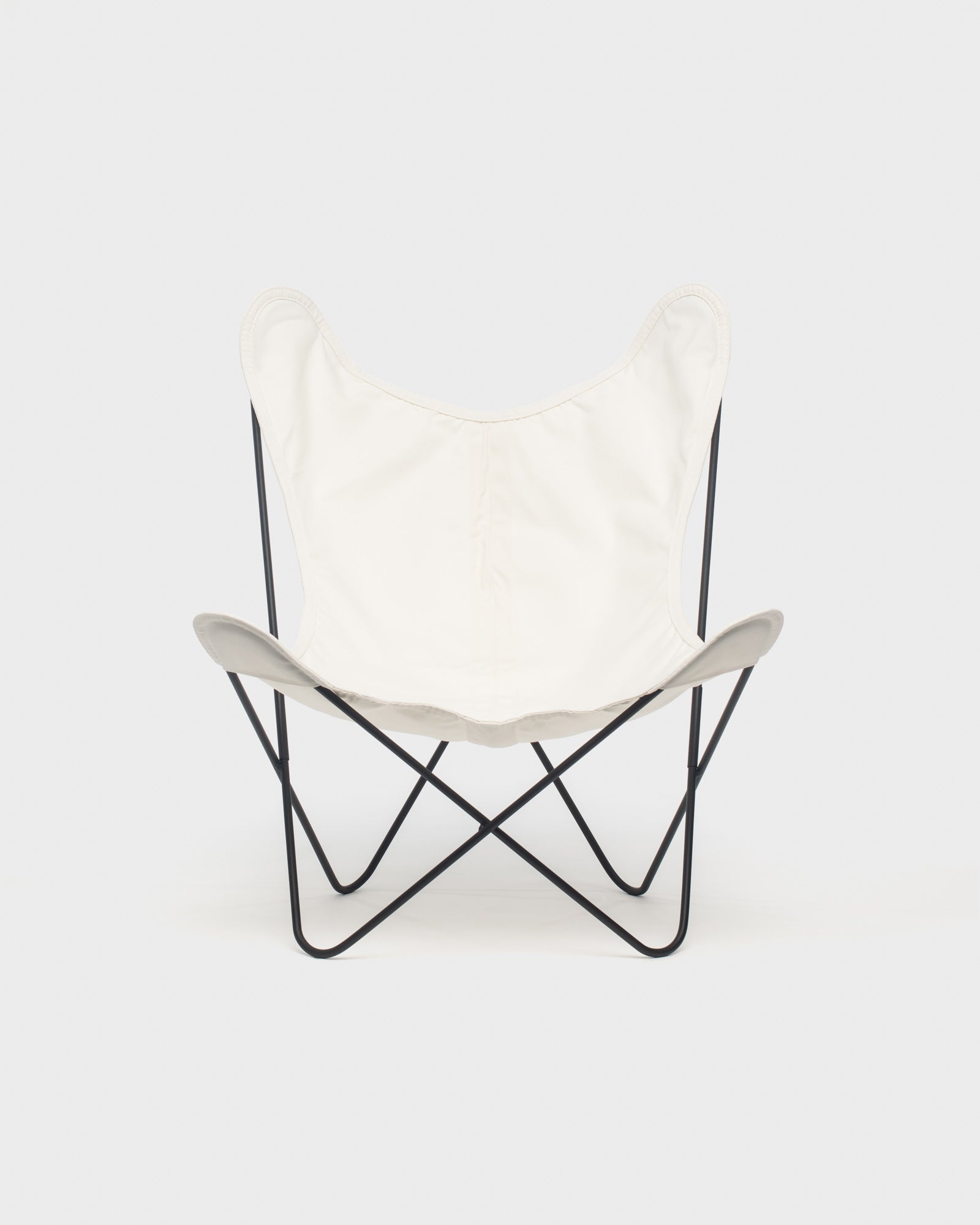 Fauteuil AA Butterfly Coton Ivoire Structure Noire - Vue de face