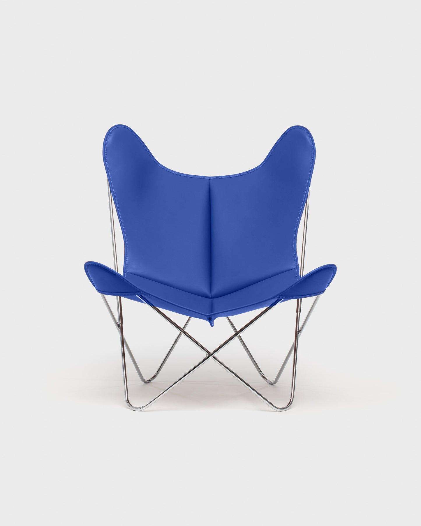 Fauteuil Papillon Cuir bleu - Structure inox - Vue de face