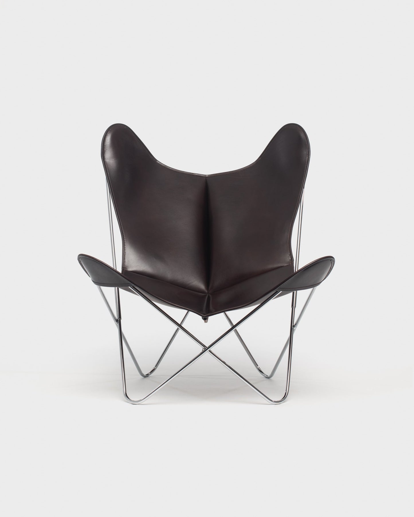Fauteuil Papillon Cuir Marron foncé - Structure inox - Vue de face