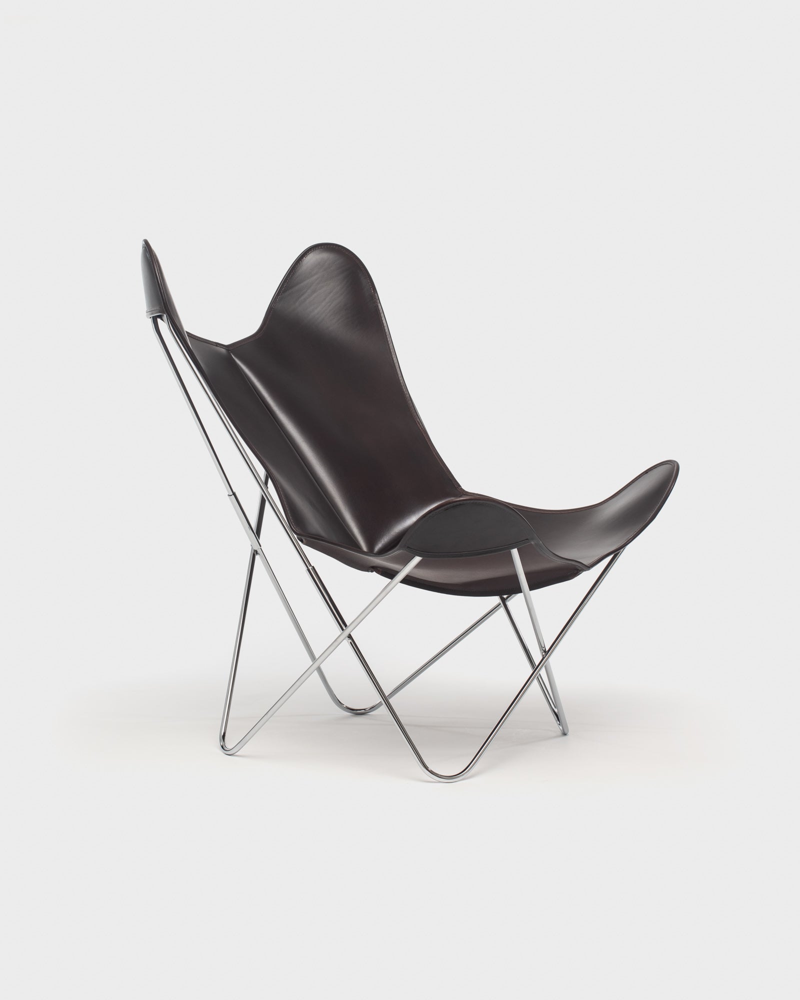 Fauteuil Papillon Cuir Marron foncé - Structure inox - Vue 3/4