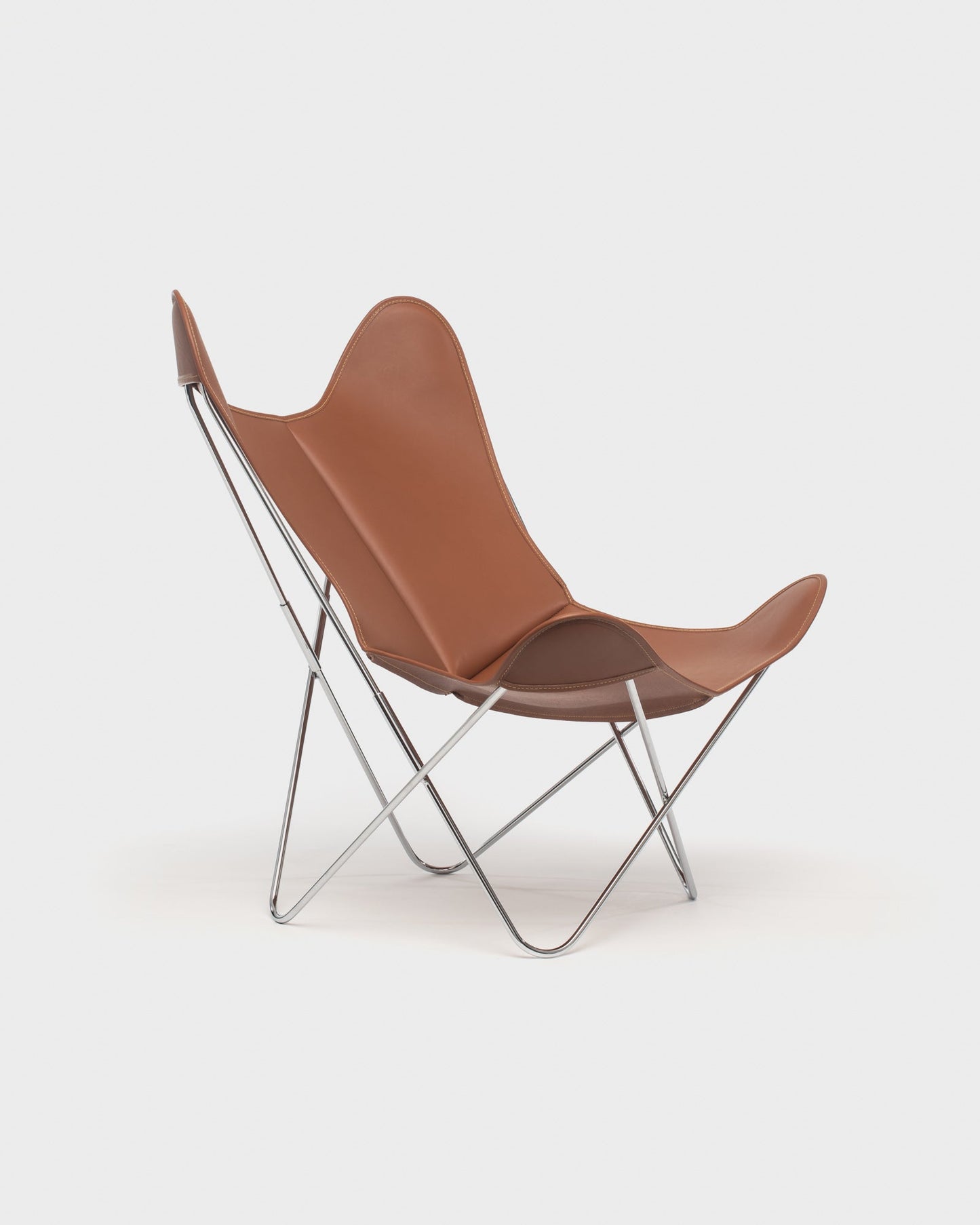 Fauteuil Papillon Cuir marron naturel - Structure inox - Vue 3/4