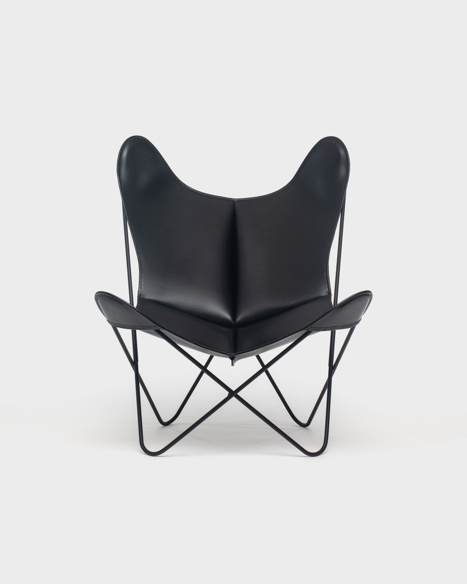 Fauteuil Papillon Cuir noir - Structure noire - Vue de face