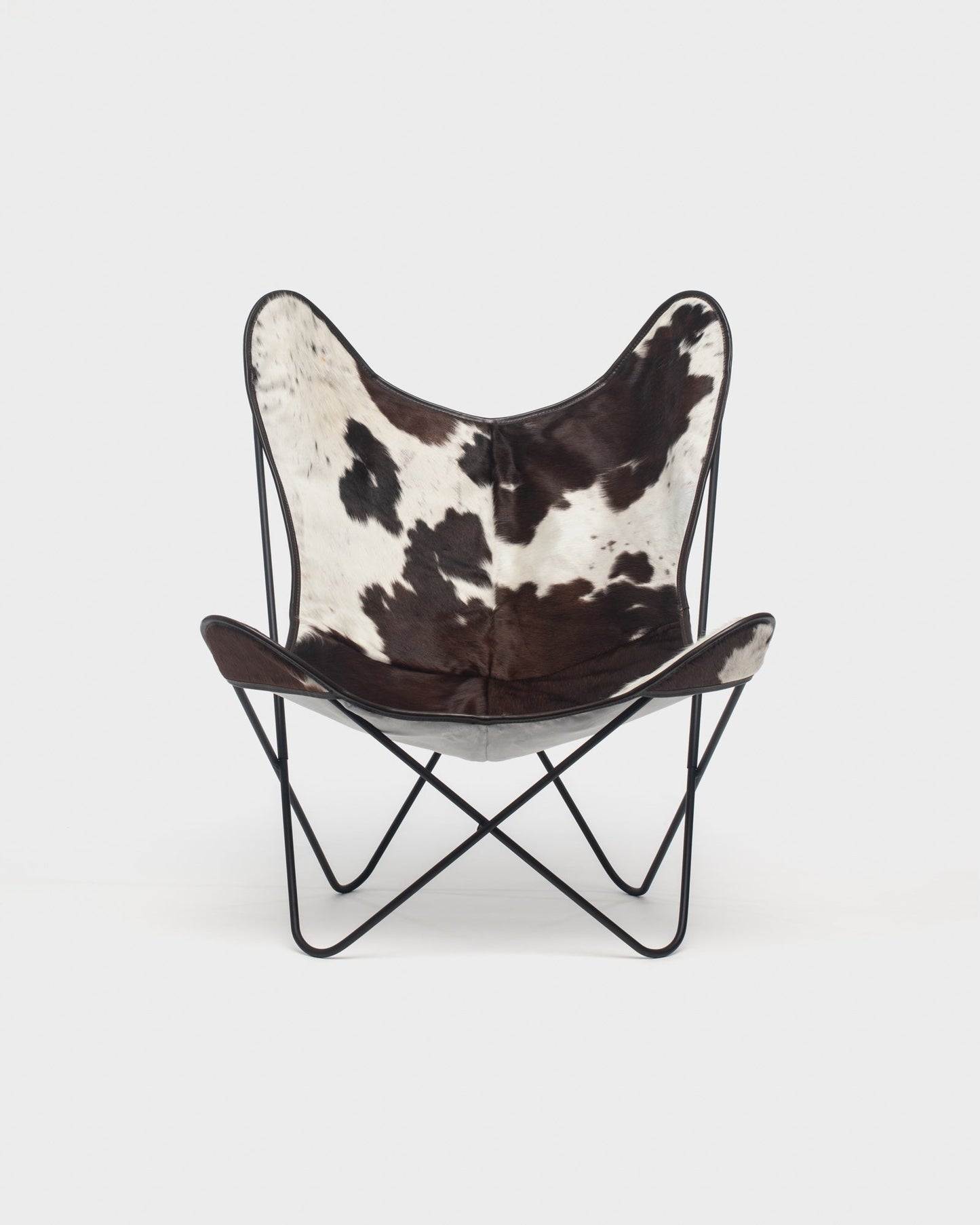 Fauteuil Papillon - Cuir Vache Marron - Structure Noire - Vue de face