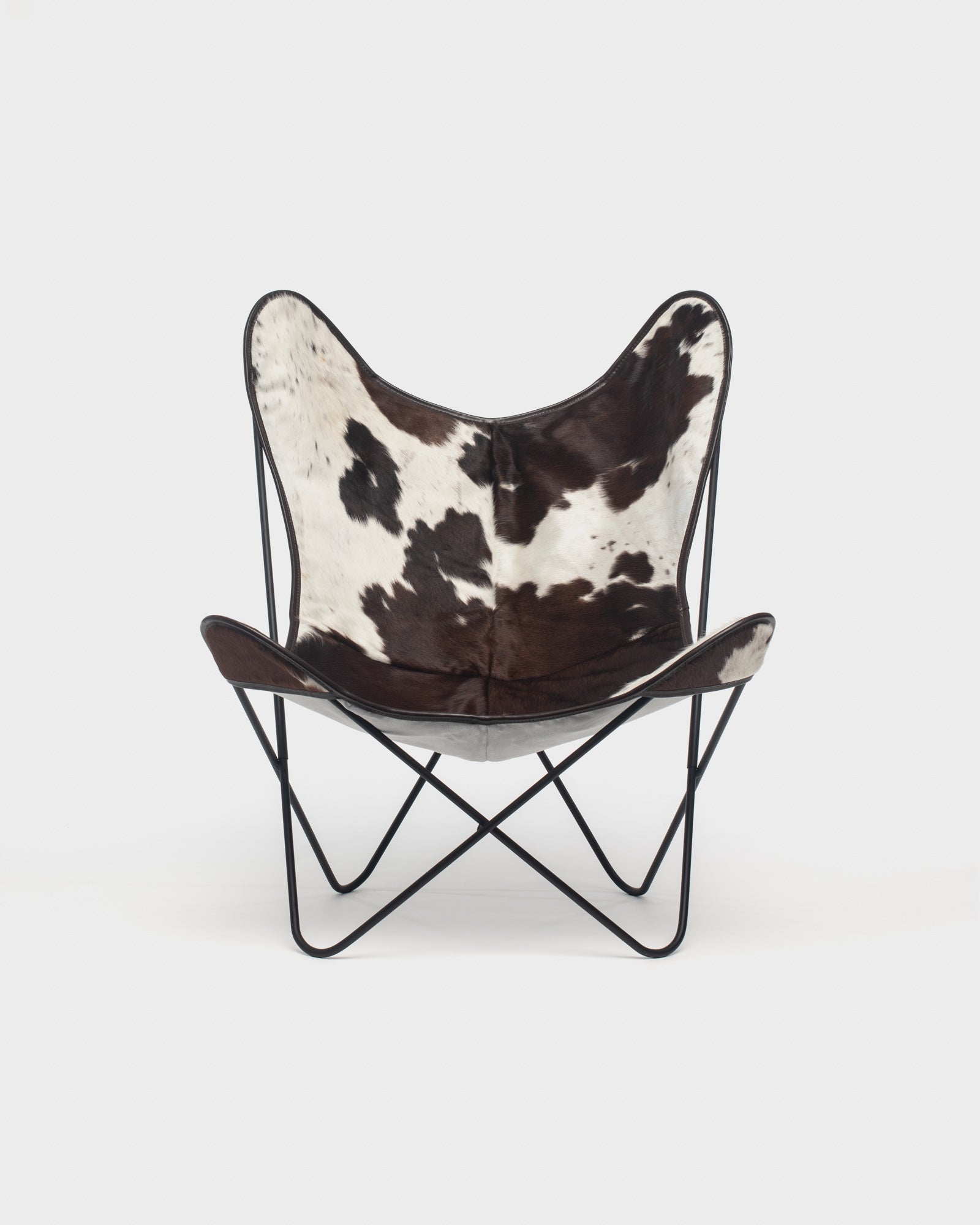 Fauteuil Papillon - Cuir Vache Marron - Structure Noire - Vue de face